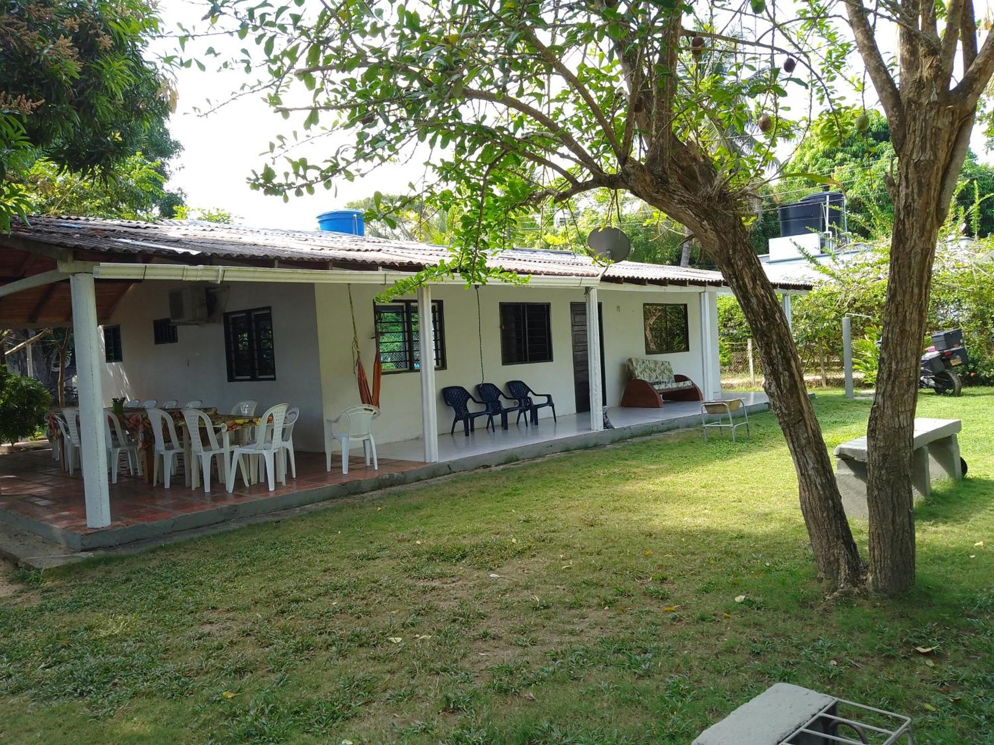 Apartamento Magica Cabana Familiar Cerca Al Mar Coveñas Exterior foto